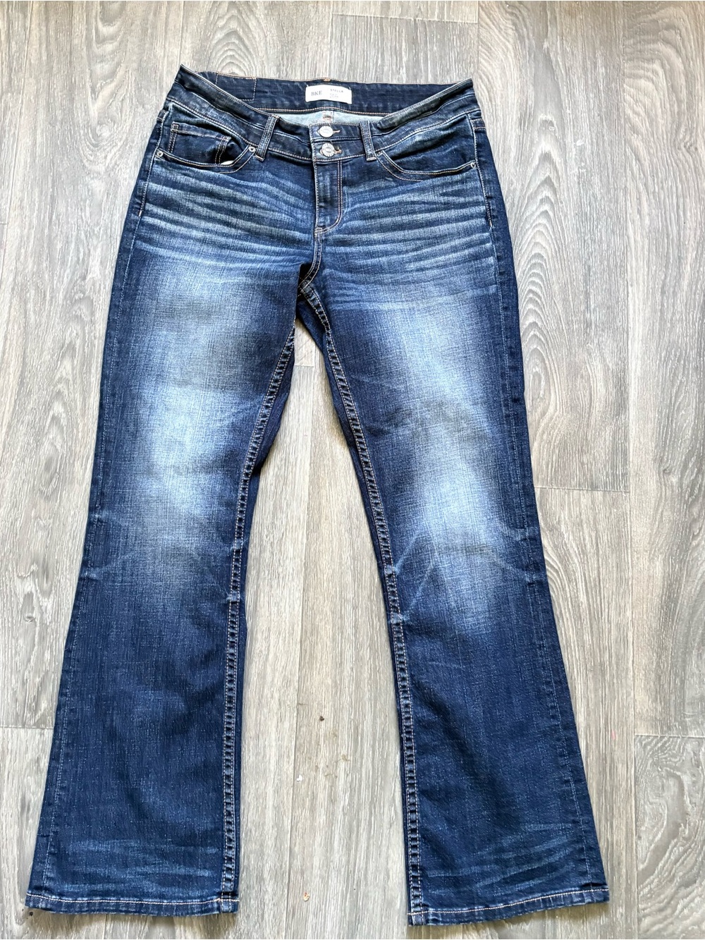BKE Stella low rise stretch Women’s Dark Blue Boot Cut Jeans 31